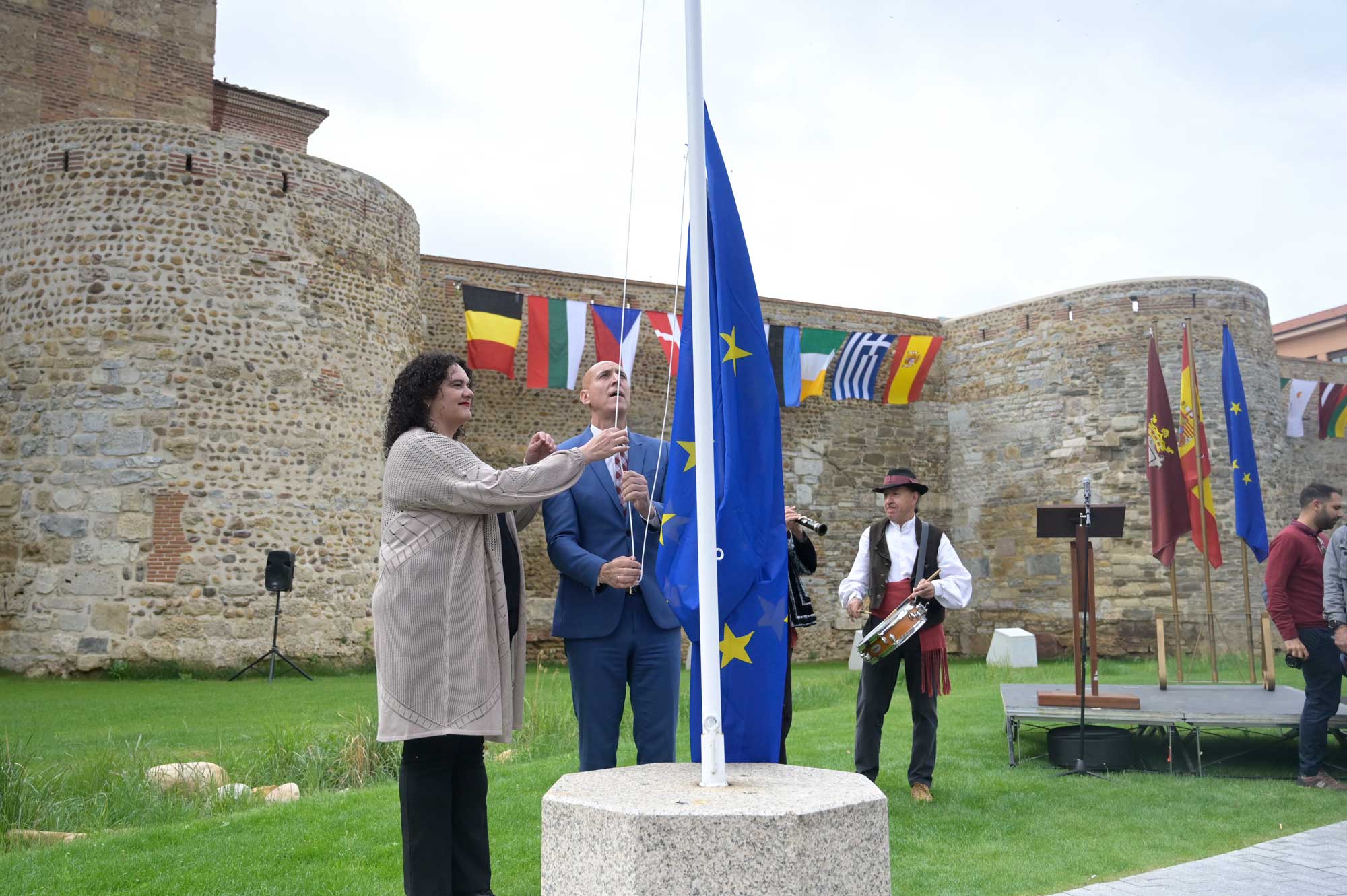 Se realizará el tradicional izado de la bandera. | SAÚL ARÉN