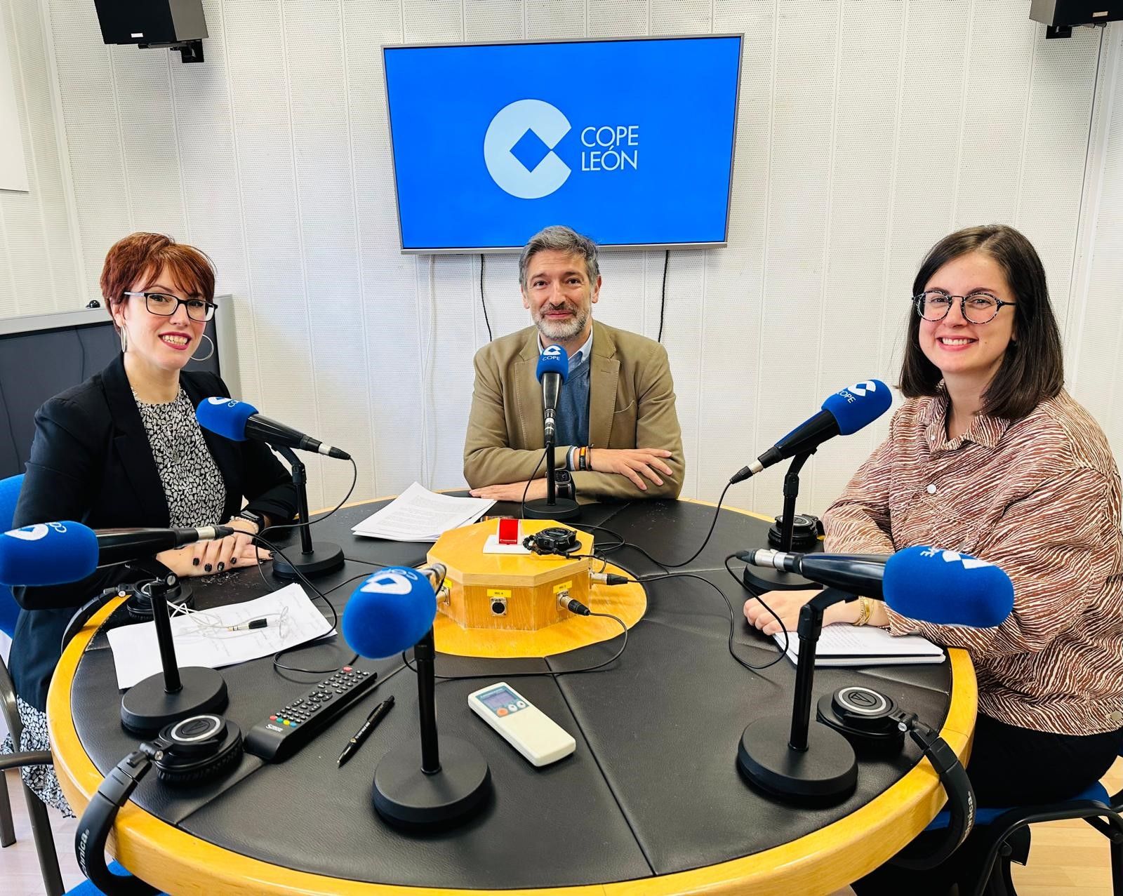 Julio César Álvarez asistió este miécoles al espacio ‘Entre Nosotras’ de Cope León. | L.N.C.