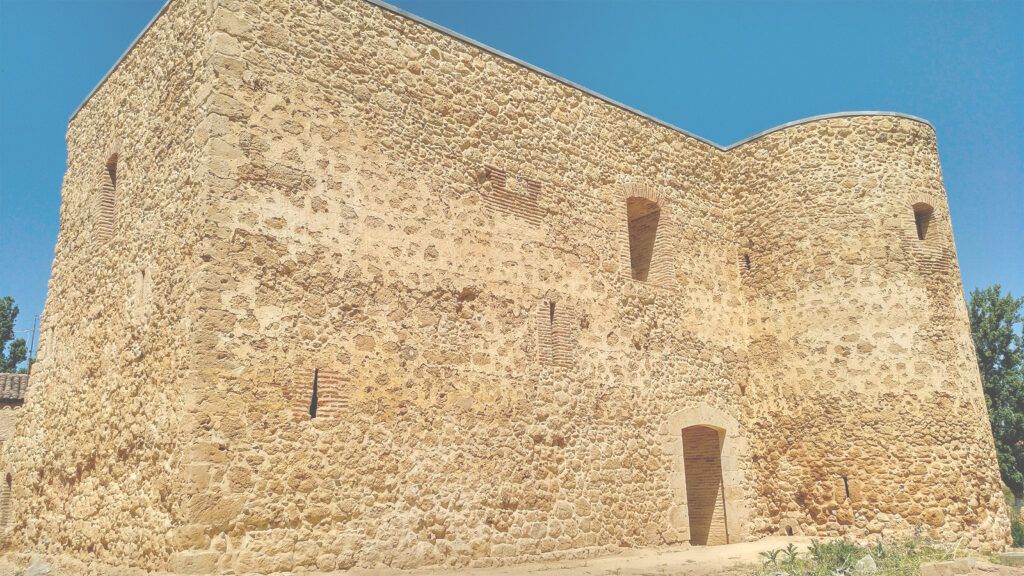 El castillo de Alcuetas en una imagen de archivo. | EL CERRO