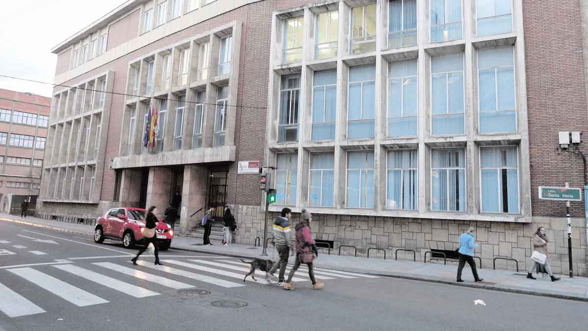 La sede actual del Conservatorio de Música de León. | DANIEL MARTÍN