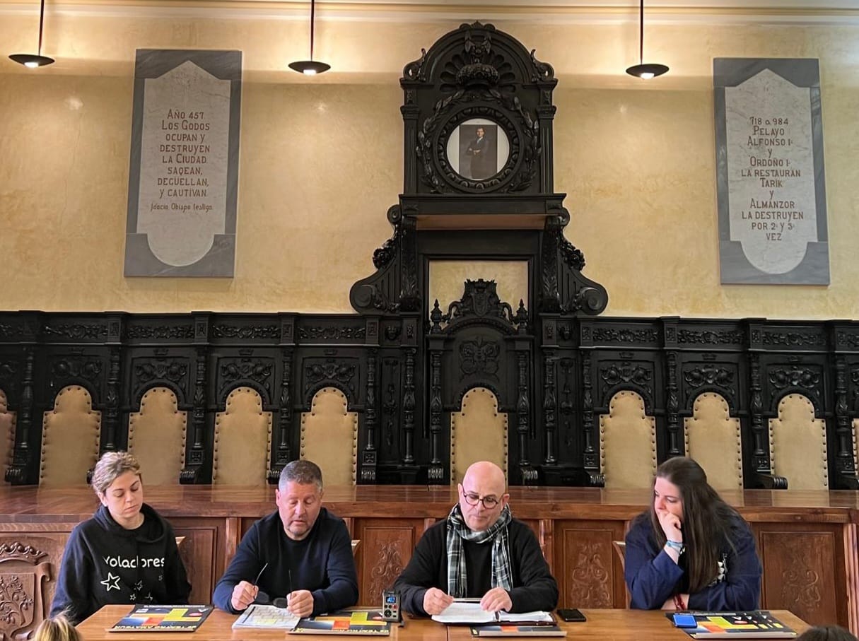 Un instante de la presentación de las I Jornadas de Teatro Amateur. | L.N.C.