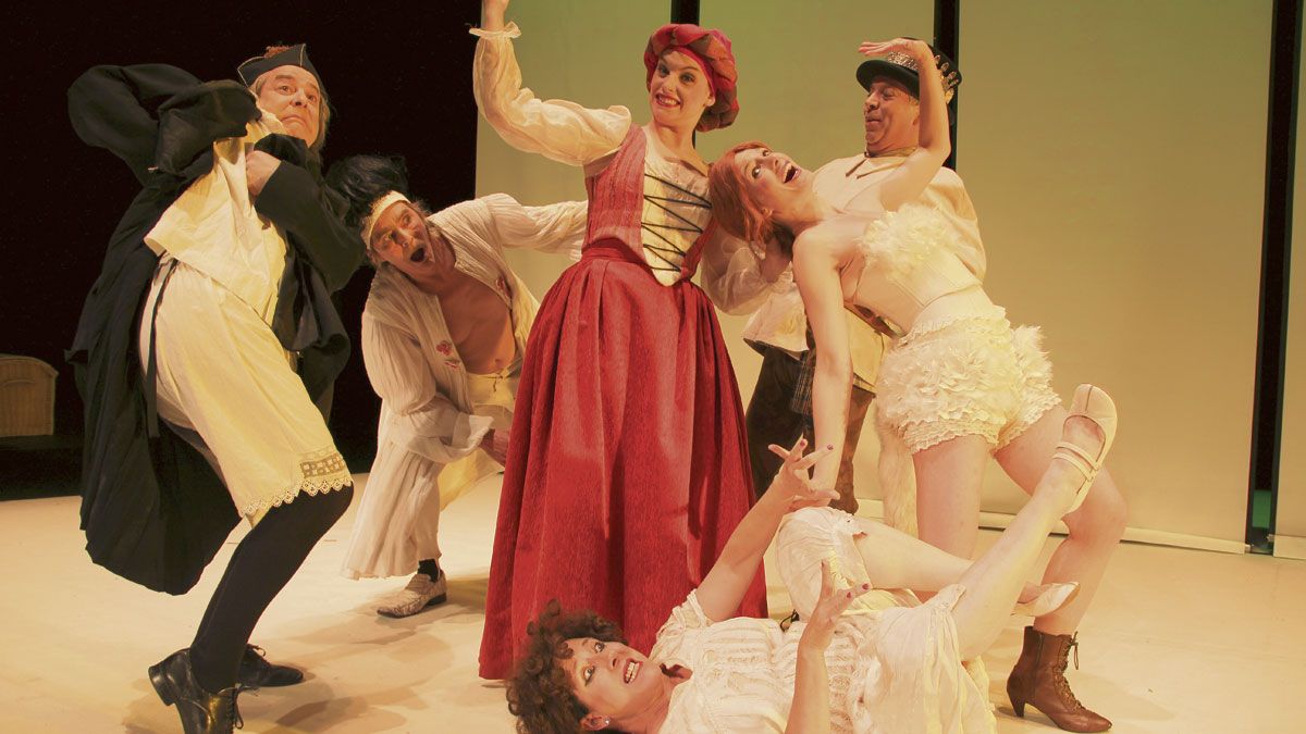 Uno de los entremeses que la compañía vallisoletana escenifica este miércoles en la Facultad de Filosofía y Letras. | TEATRO CORSARIO Uno de los entremeses que la compañía vallisoletana escenifica este miércoles en la Facultad de Filosofía y Letras. | TEATRO CORSARIO