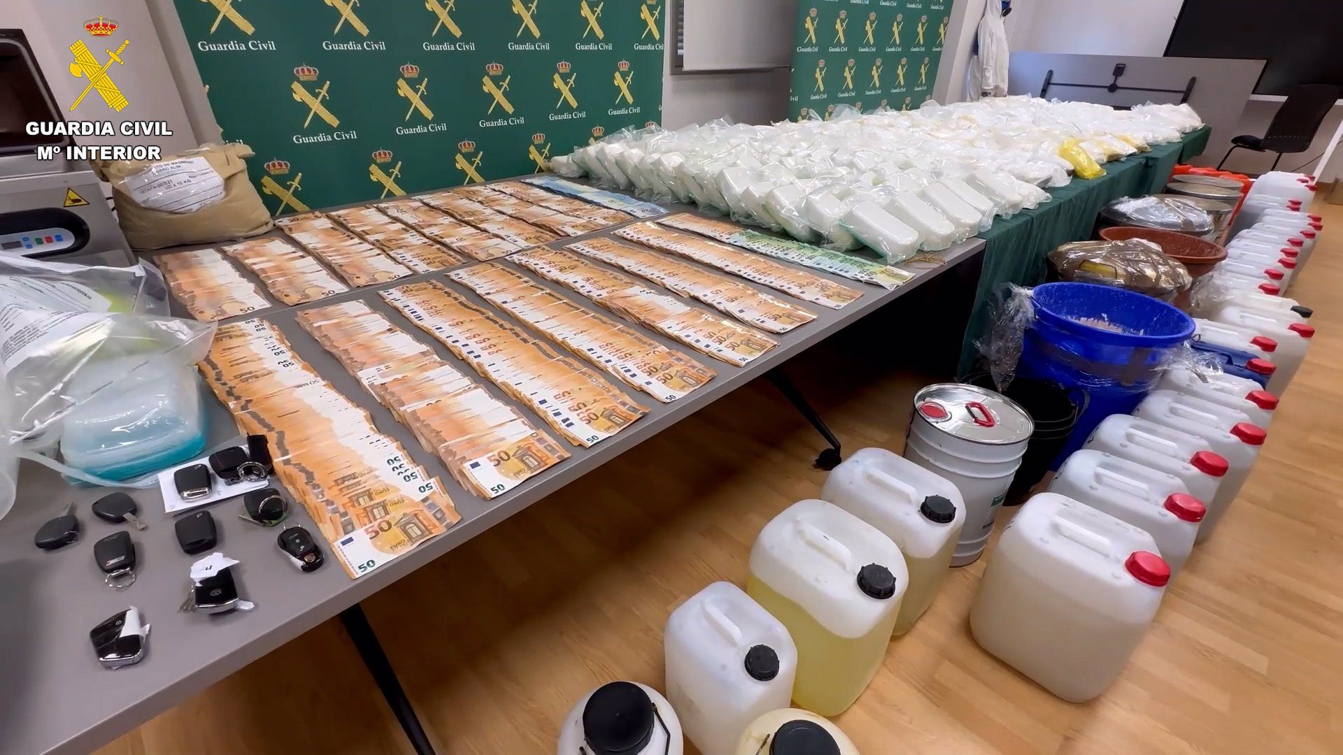 Imagen del material interceptado. | GUARDIA CIVIL DE NAVARRA