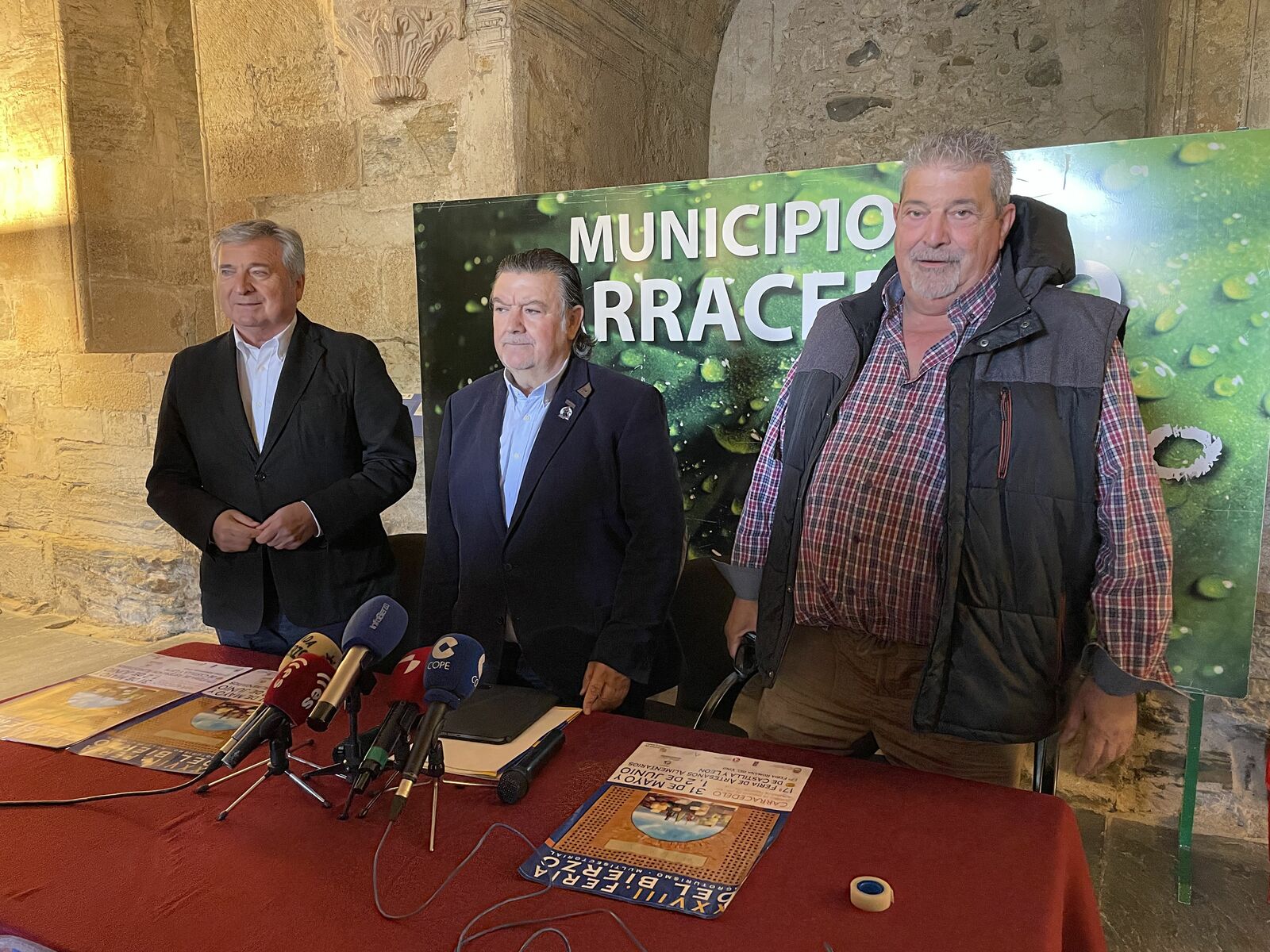Presentación de la Feria del Bierzo en el Monasterio de Carracedo. | Javier Fernández