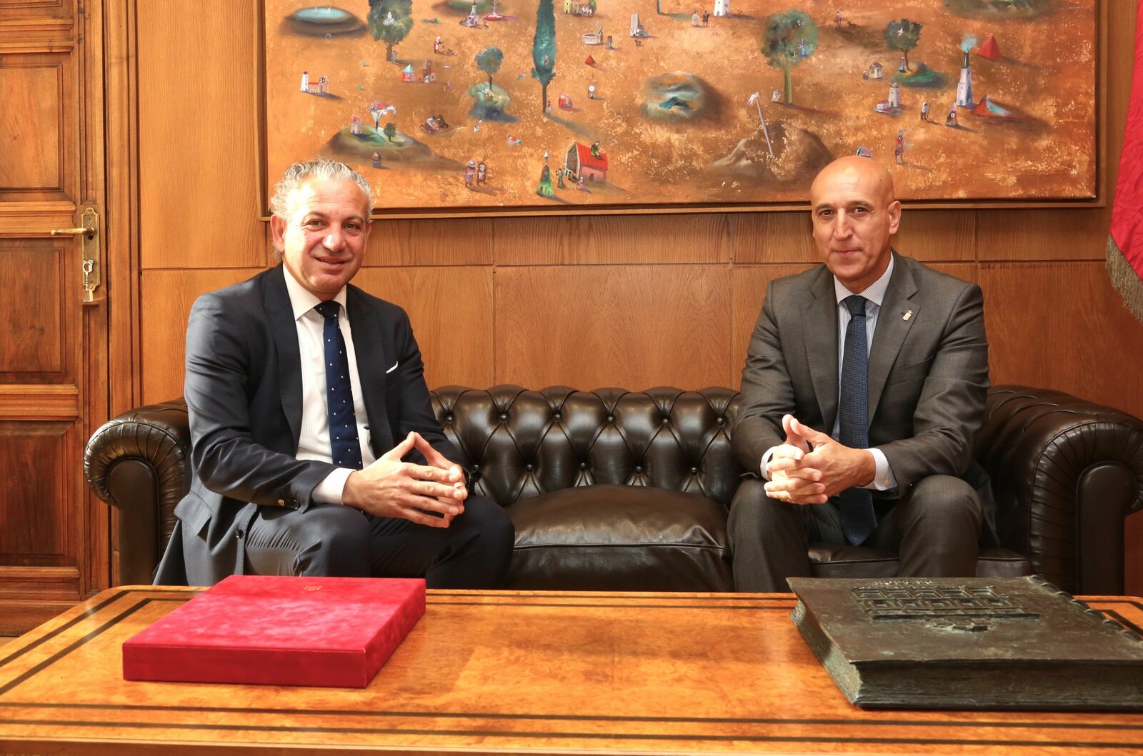 Nicanor Sen y José Antonio Diez se han reunido este lunes en San Marcelo. | LNC