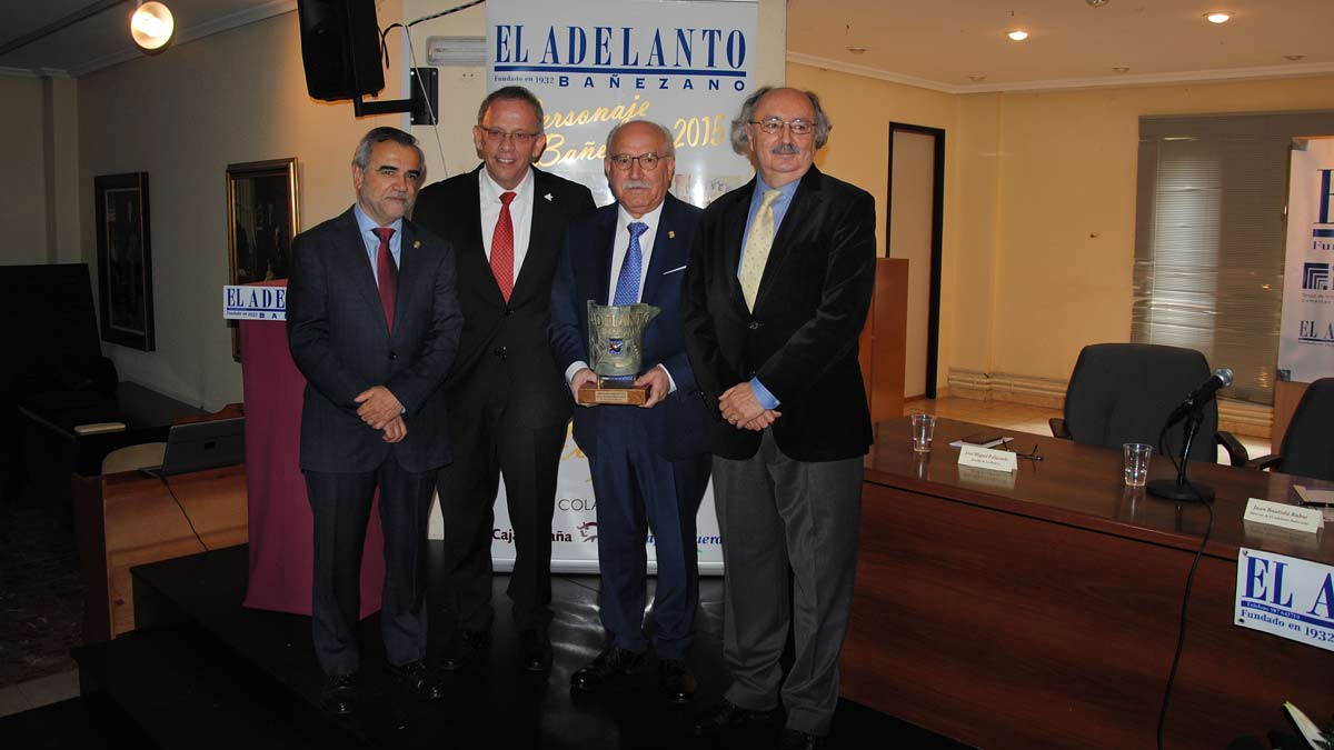 Palazuelo, Rubio, González y Colinas durante la entrega del galardón. | ABAJO