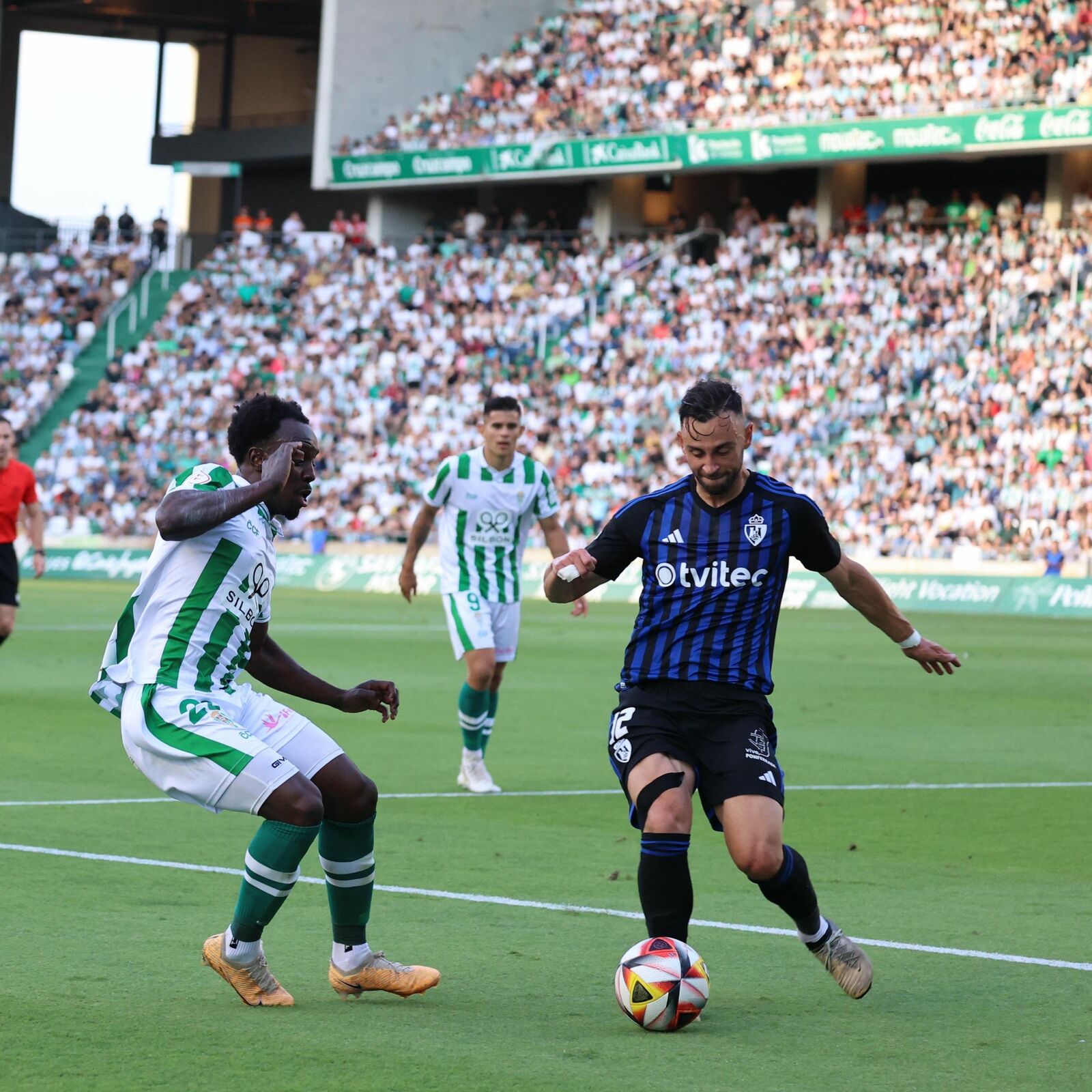Un lance del partido entre Córdoba y Ponferradina. | CORDOBA