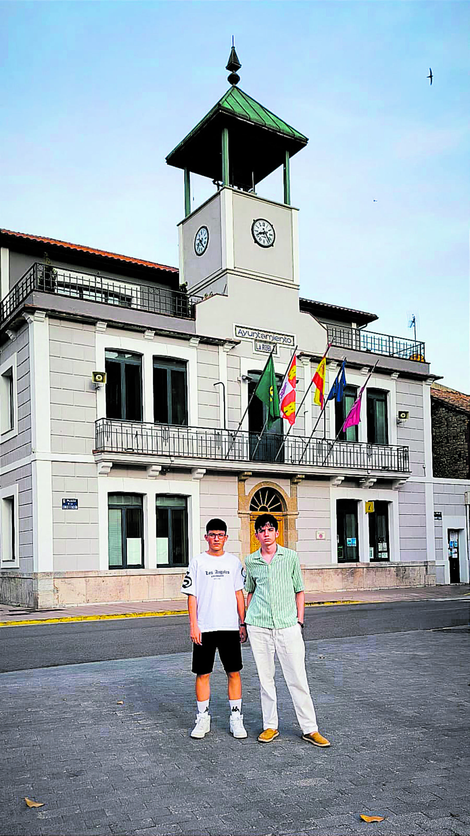 En la imagen, los hermanos Mateo y Javier Llamas Pérez. LNC