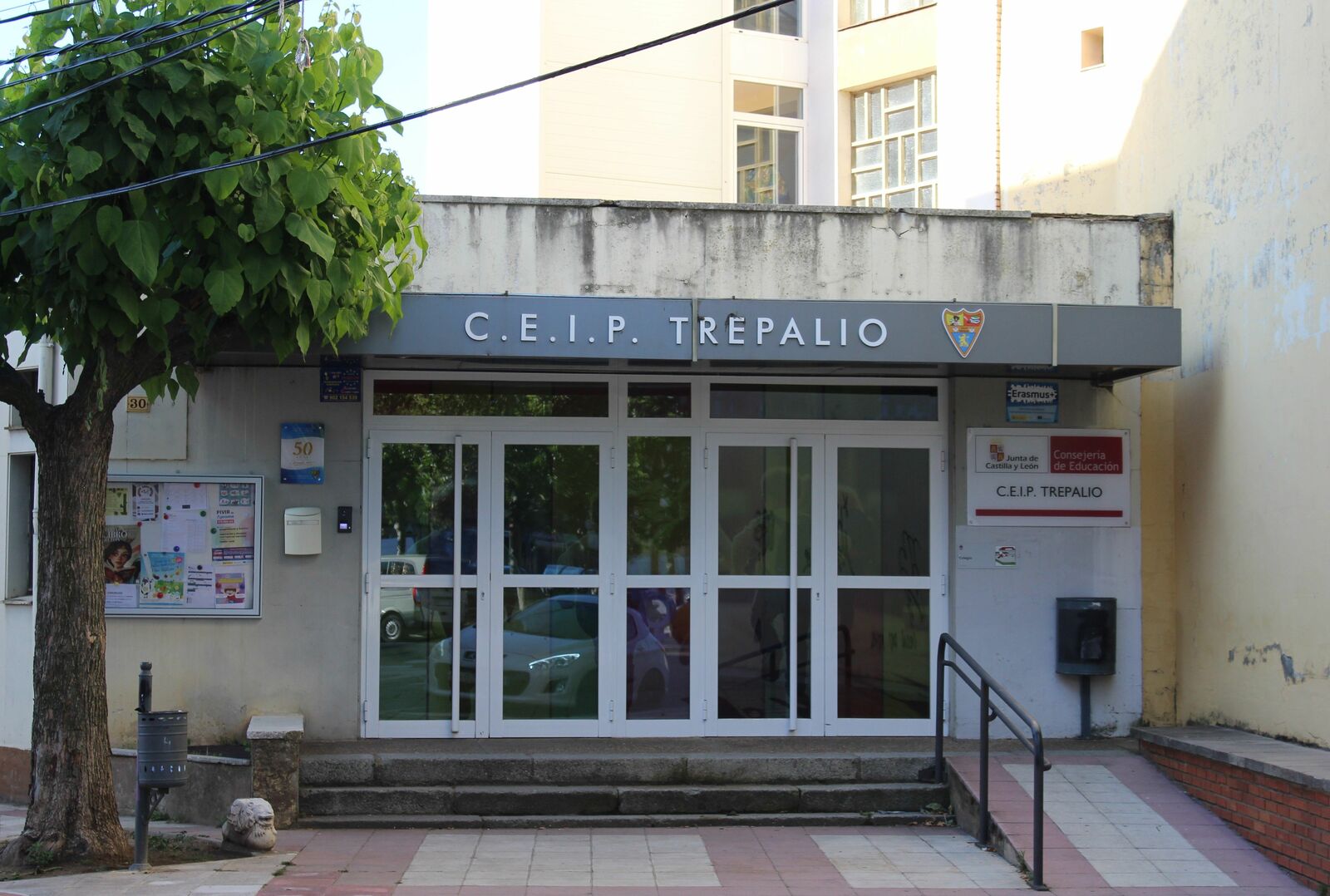 El Ceip Trepalio es uno de los colegios que ha mejorado sus instalaciones. | L.N.C.