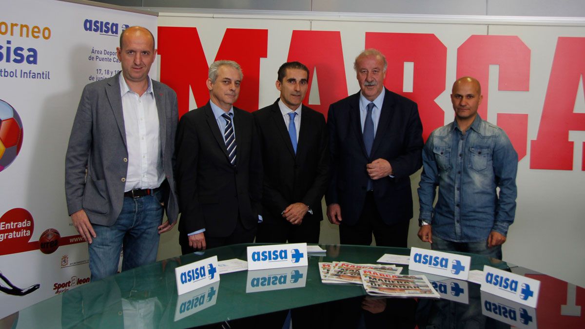 Imagen de la presentación del torneo en ‘Marca’ con la presencia de Vicente del Bosque. | L.N.C.