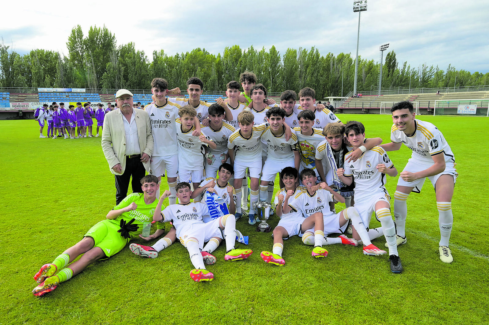 El Real Madrid celebra el título. | MAURICIO PEÑA