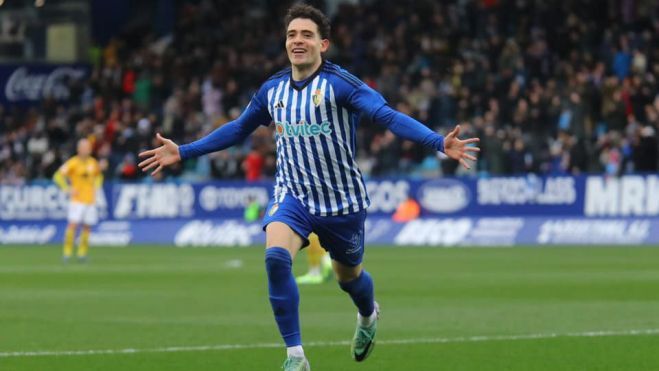 Dacosta celebrando uno de los goles en El Toralín en la pasada temporada. | SDP