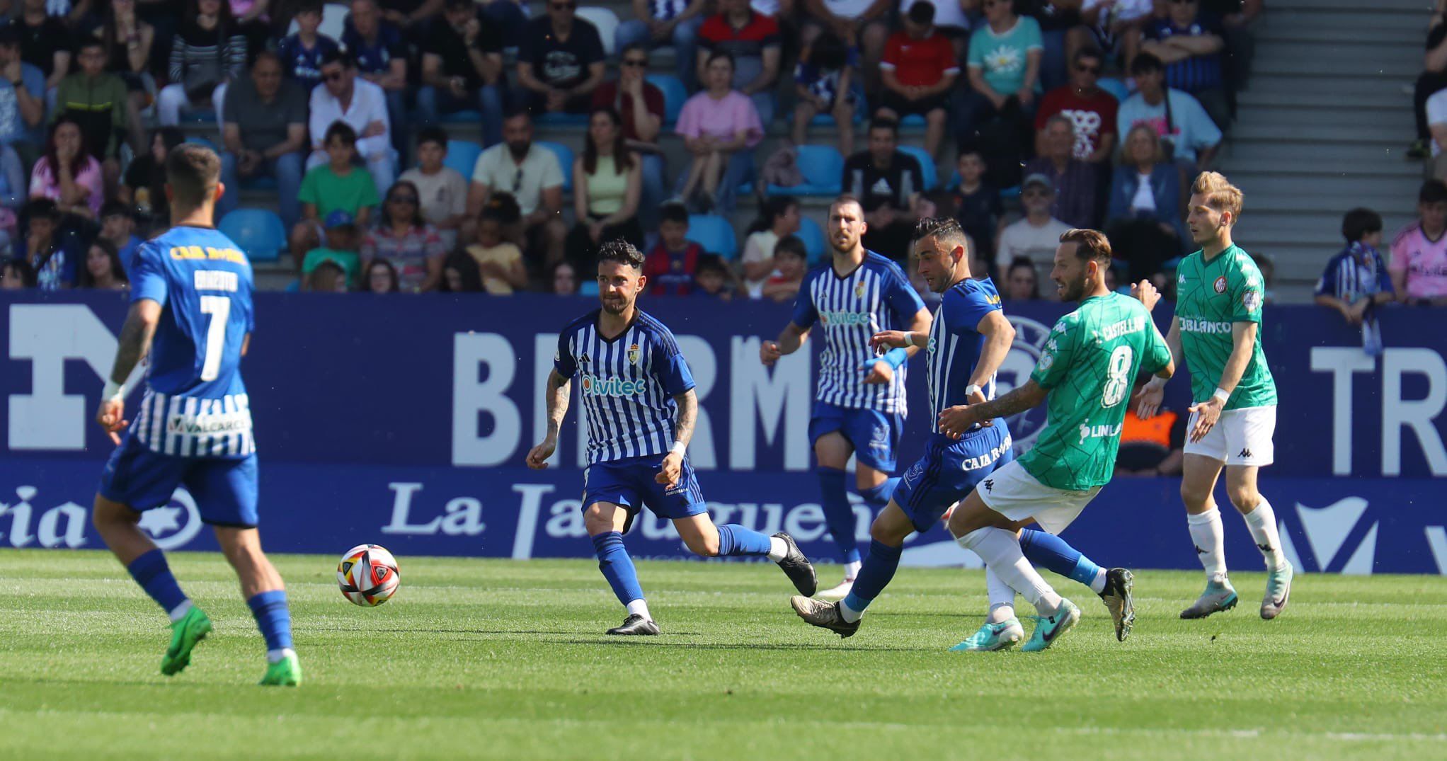 El centro del campo de la Deportiva puede sufir varios cambios de cara a la próxima temporada. SDP