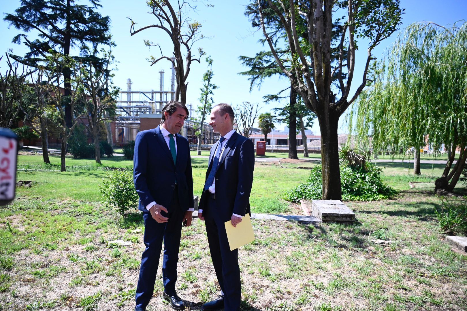 Juan Carlos Suárez-Quiñones visita las instalaciones de ADL Biopharma. | SAÚL ARÉN