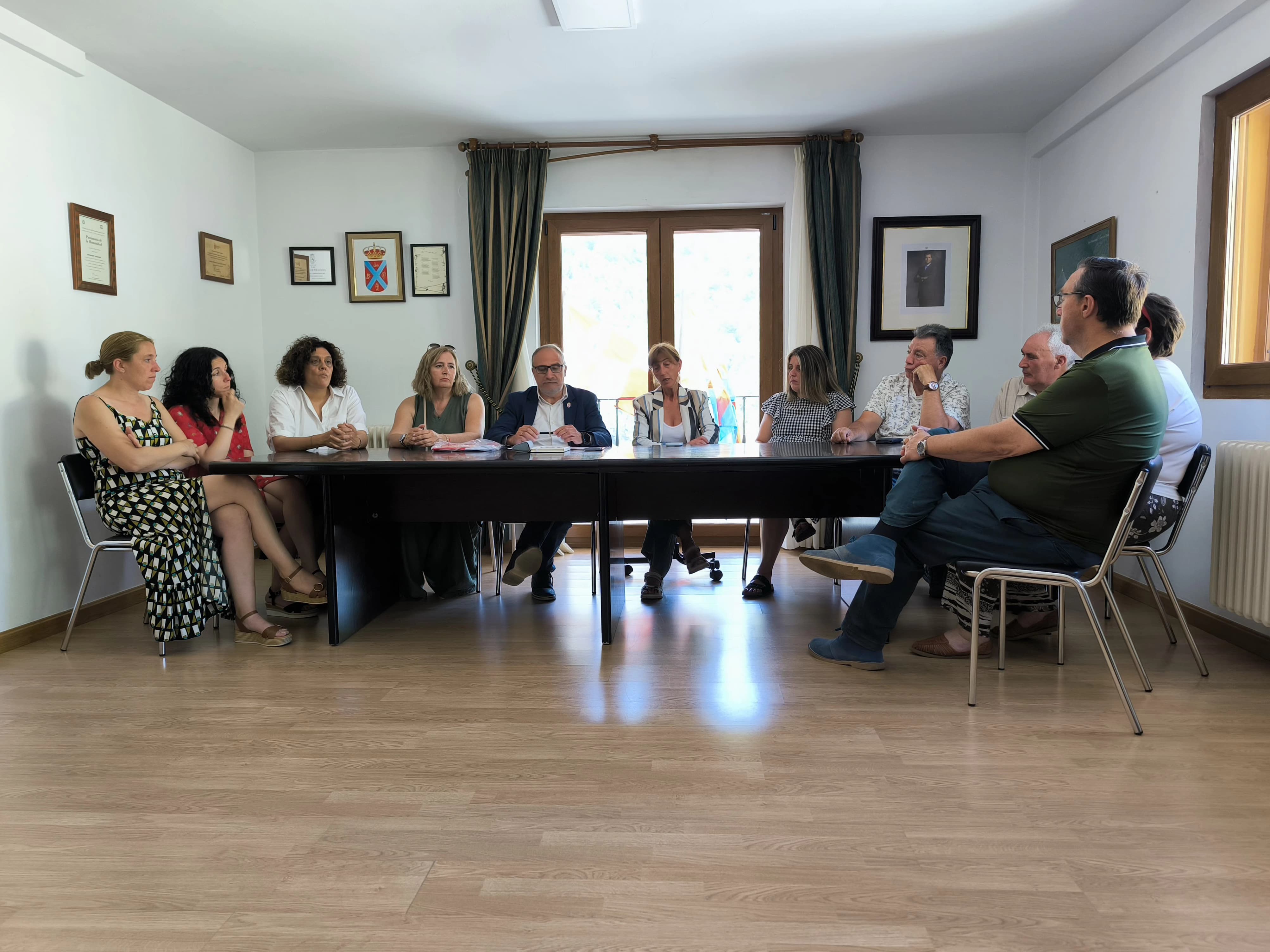 Reunión en el Ayuntamiento de Peranzanes.