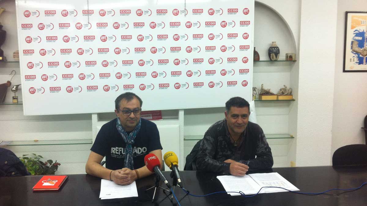 Enrique Reguero (i), de UGT, y Miguel Herreros, de CCOO.