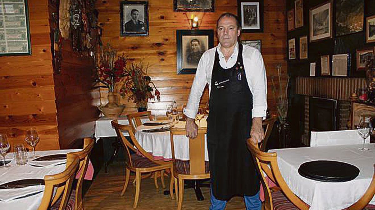 Manuel Bandera González, gerente y propietario del restaurante La Praillona de Boñar. | ALFREDO HURTADO