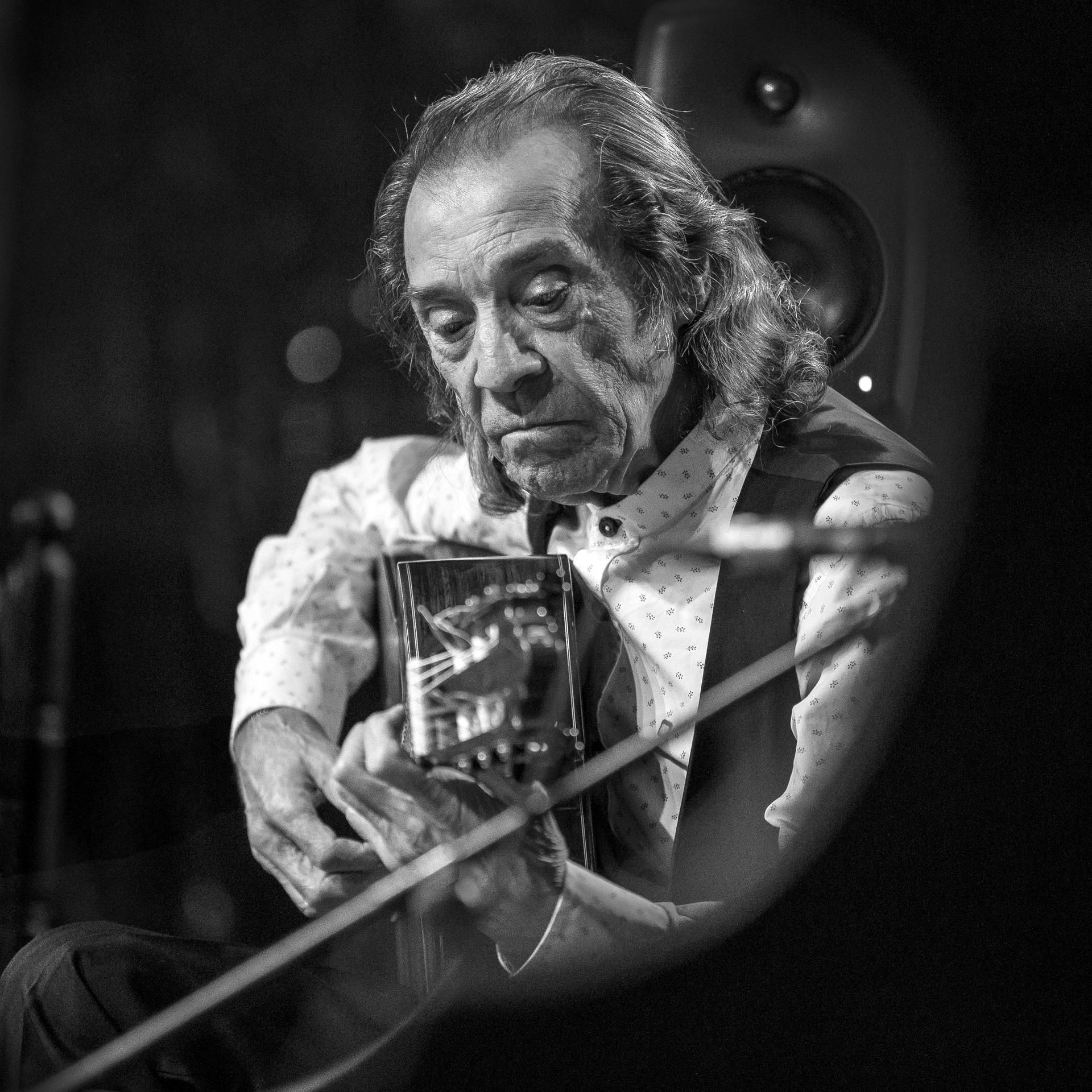 El toque de Pepe Habichuela. Fotografía de Ana Palma.