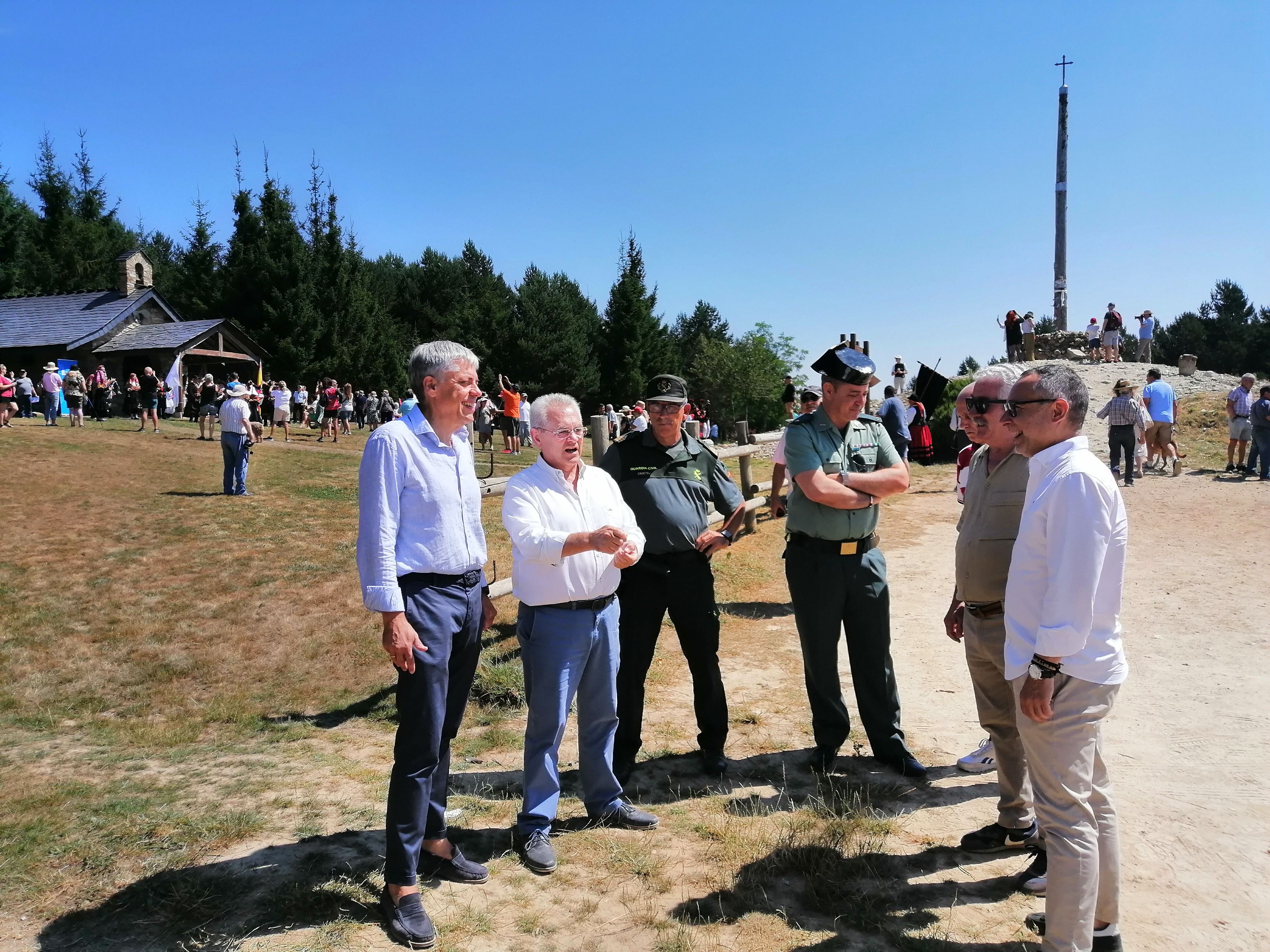 Celebración de la romería, en honor al patrón Santiago y entrega del título de Romero de Oro al delegado territorial de la Junta en León. | L.N.C.