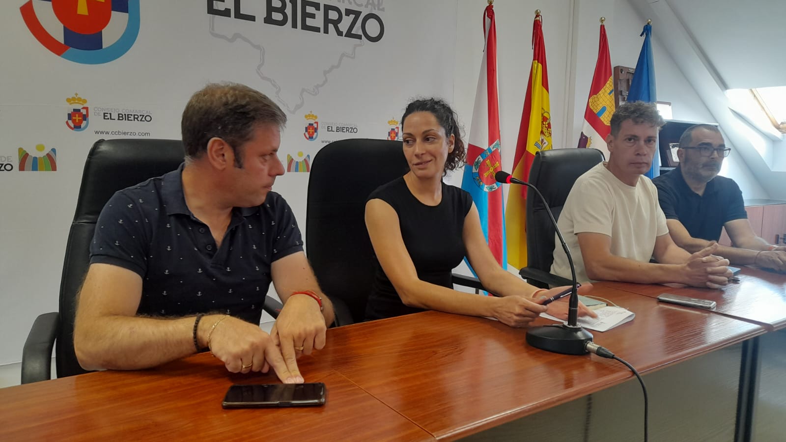 Presentación de los pasos que se están dando con respecto a la recuperación del Ponfeblino. | MAR IGLESIAS