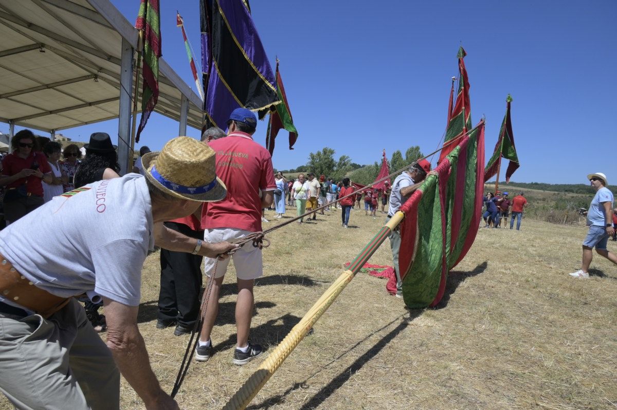 Rueda del Almirante reunio los pendones de la comarca 11 Rueda del Almirante reunio los pendones de la comarca 11