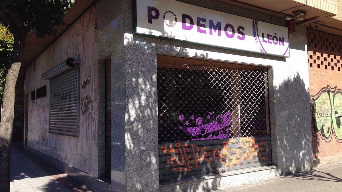 Imagen de la nueva sede de Podemos León en Batalla de Clavijo. | MAURICIO PEÑA