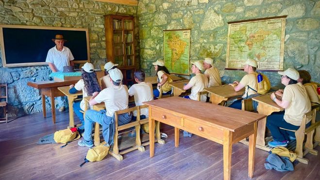 Un momento durante las clases en la Aventura Trashumante. | L.N.C. Un momento durante las clases en la Aventura Trashumante. | L.N.C.