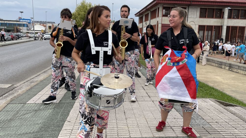 I Concentración de Peñas de las Fiestas de La Encina. | JAVIER FERNÁNDEZ I Concentración de Peñas de las Fiestas de La Encina. | JAVIER FERNÁNDEZ