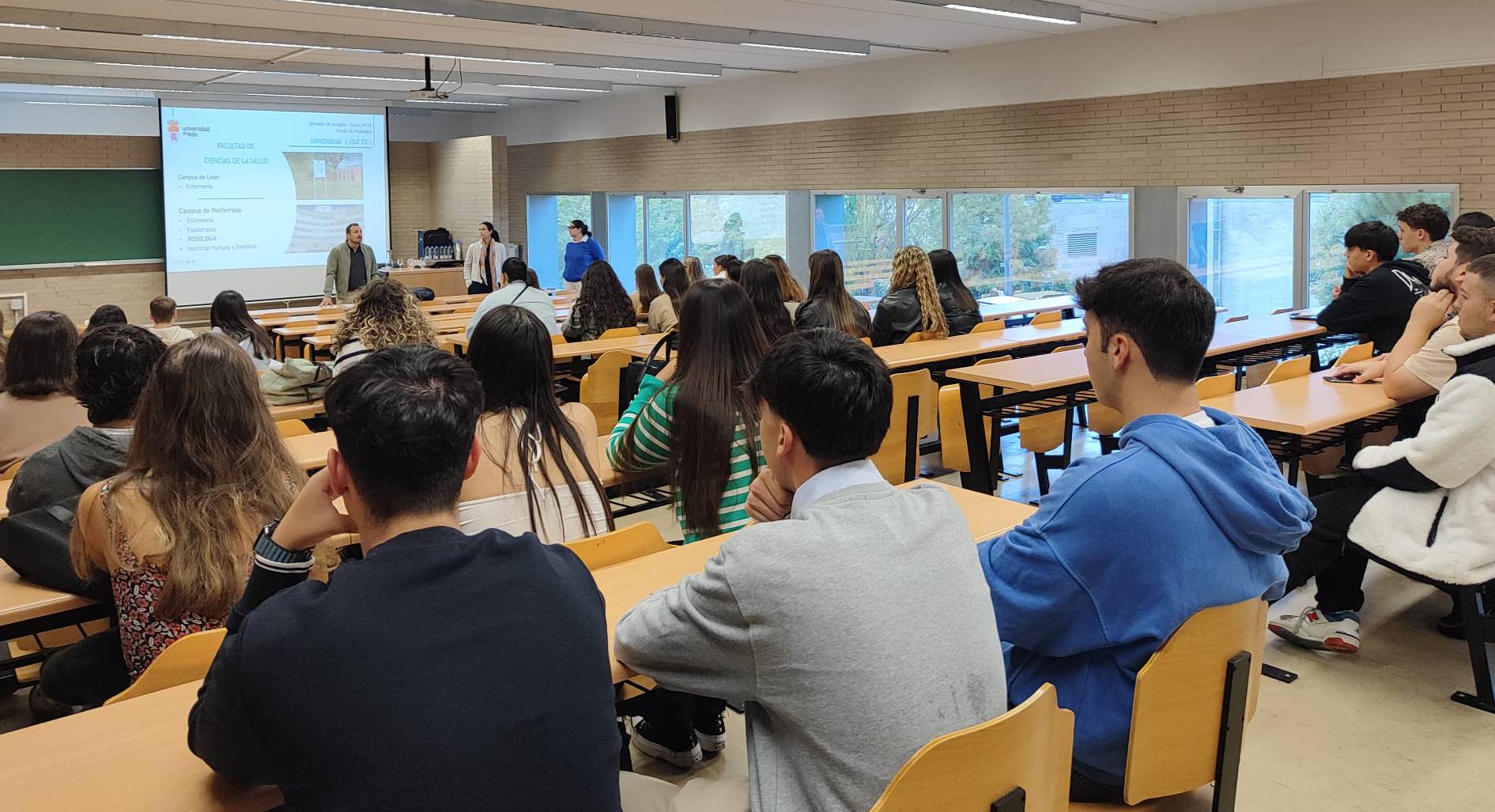 Jornada de acogida en el Campus de Ponferrada.