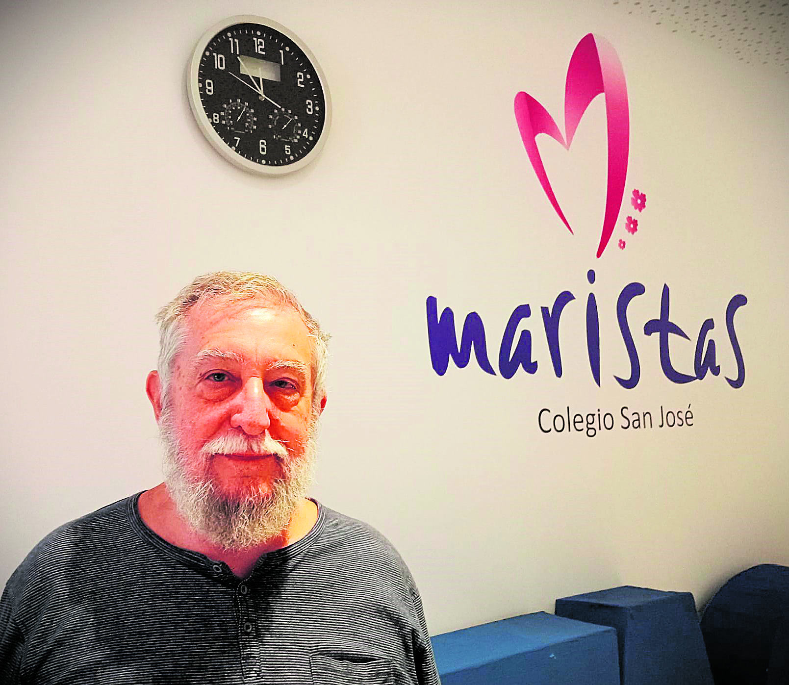 Imagen El poeta visual Gustavo Vegada unacharla en Maristas San José Imagen El poeta visual Gustavo Vegada unacharla en Maristas San José