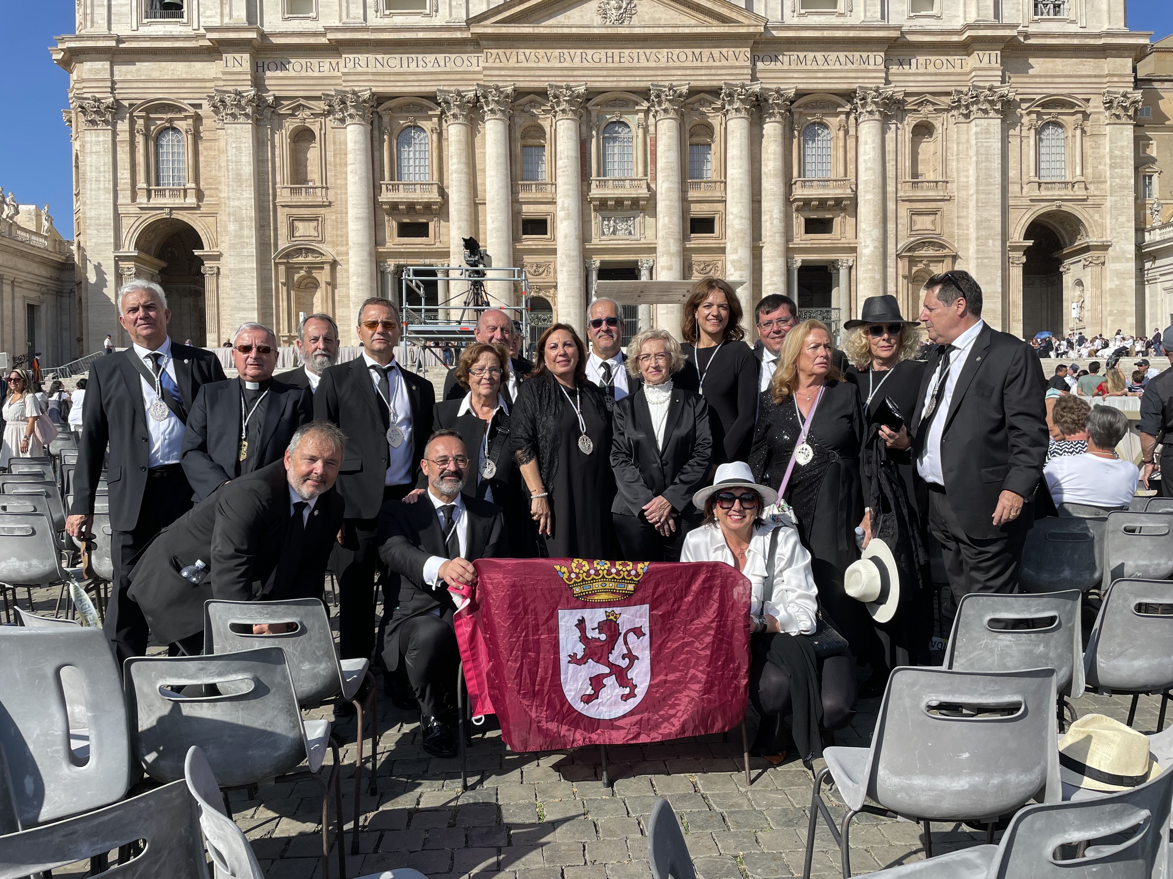 La Cofradía del Pendón de San Isidoro visitó El Vaticano el pasado 2023. | L.N.C.