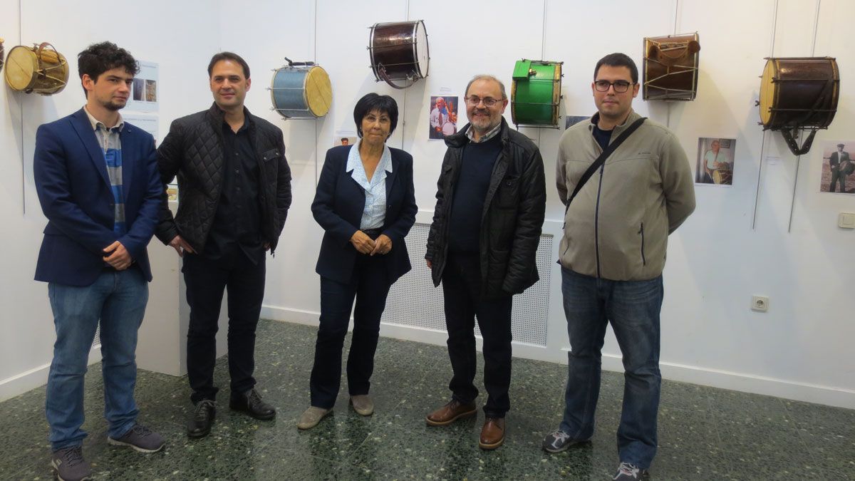 Apertura de la exposición del IEB, este miércoles en la Casa de la Cultura. | L.N.C.