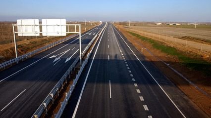Los hechos ocurrieron en la autopista León-Astorga. | MAURICIO PEÑA