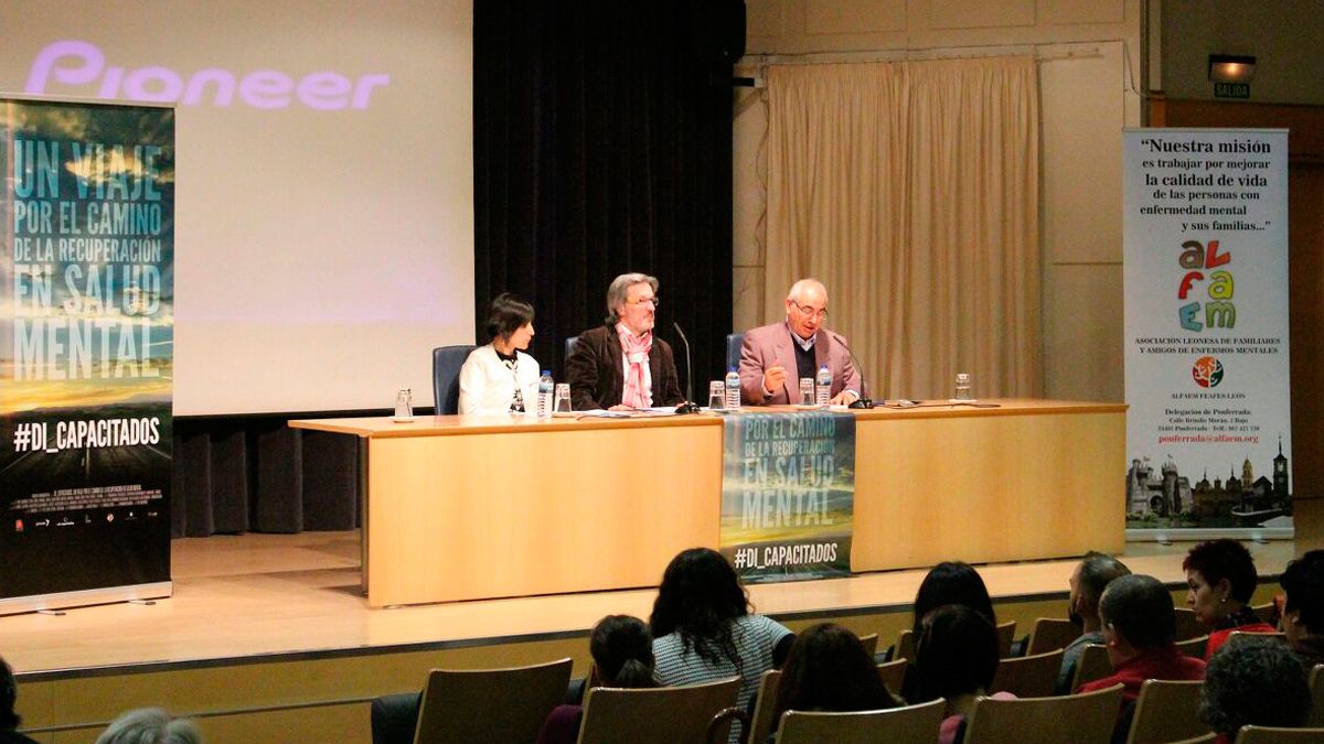 Proyección del documental #Di_Capacitados.