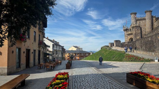 Infografía de cómo quedaría la avenida del Castillo. Infografía de cómo quedaría la avenida del Castillo.