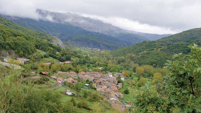 Vista de Coladilla yVegacervera. | VICENTE GARCÍA