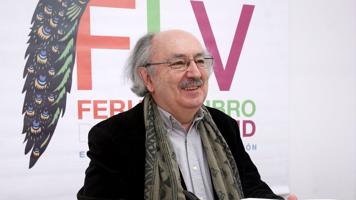 El poeta bañezano Antonio Colina ha sido distinguido con el Premio Reina Sofía de Poesía Iberoamericana. | LETICIA PÉREZ (ICAL) El poeta bañezano Antonio Colina ha sido distinguido con el Premio Reina Sofía de Poesía Iberoamericana. | LETICIA PÉREZ (ICAL)