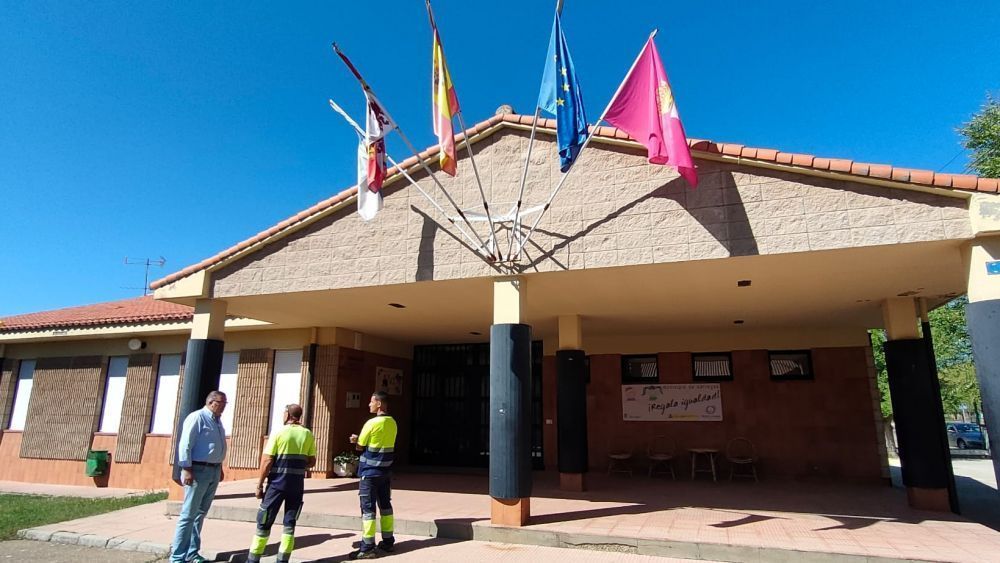 En la imagen, el colegio de Azadinos del CRA Maestro Emilio Alonso. | L.N.C.