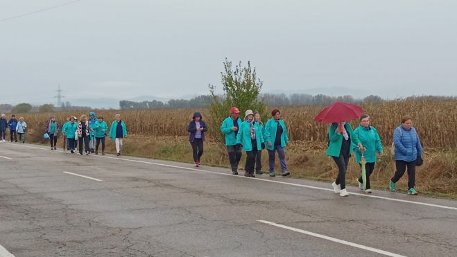 Un instante de la marcha en dirección a Santa María. | L.N.C. Un instante de la marcha en dirección a Santa María. | L.N.C.