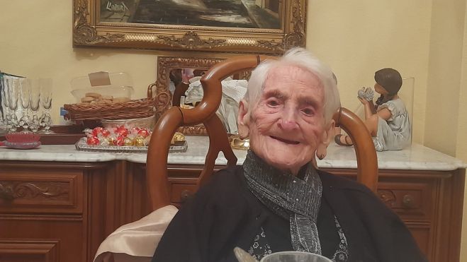 Felicitas en la casa de una de sus hijas, en Barcelona. | MAR IGLESIAS Felicitas en la casa de una de sus hijas, en Barcelona. | MAR IGLESIAS