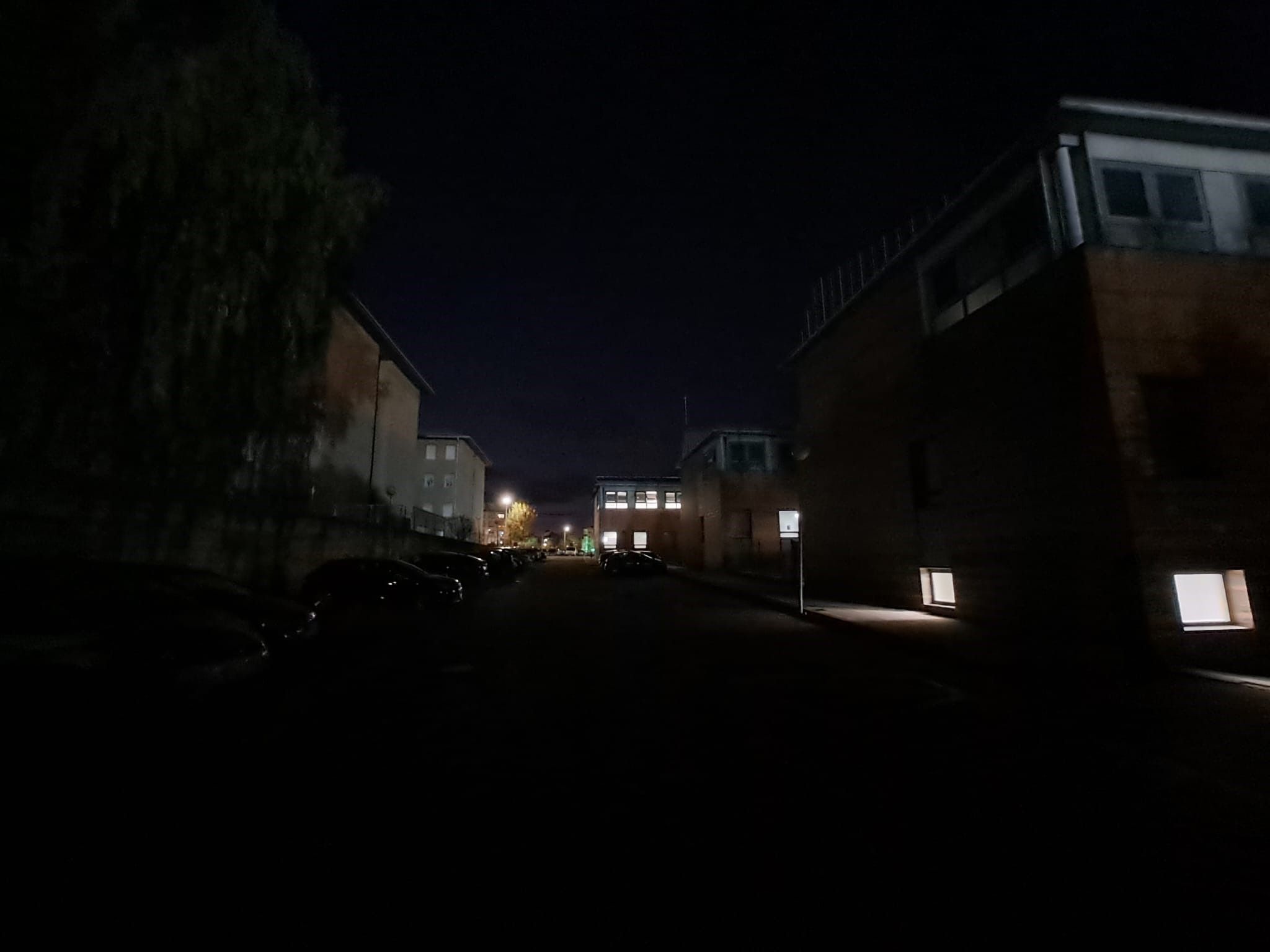 Imagen del párking de La Palomera sin iluminación. | LNC
