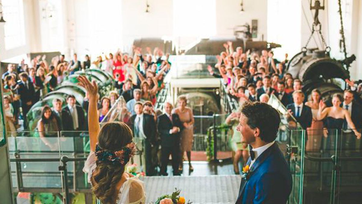 Boda celebrada en la Fábrica de la Luz de Ponferrada. | L.N.C.