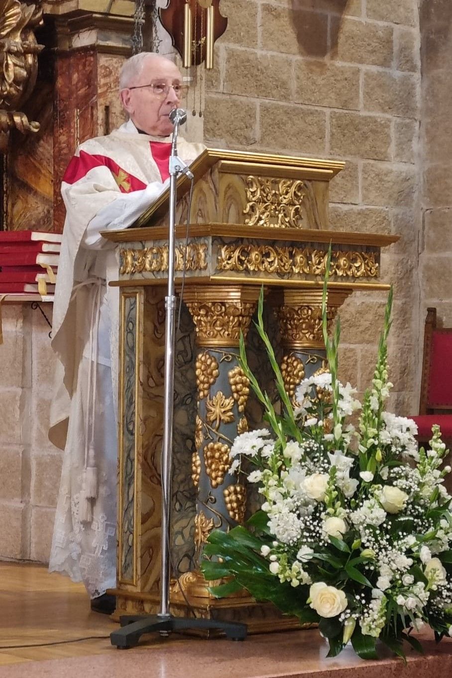 El sacerdote Ángel Matilla. | L.N.C.
