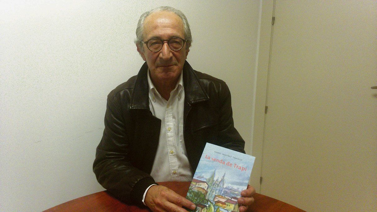 El escritor Andrés Martínez Trapiello presenta este sábado en Villamanín 'La senda de Trapi'.