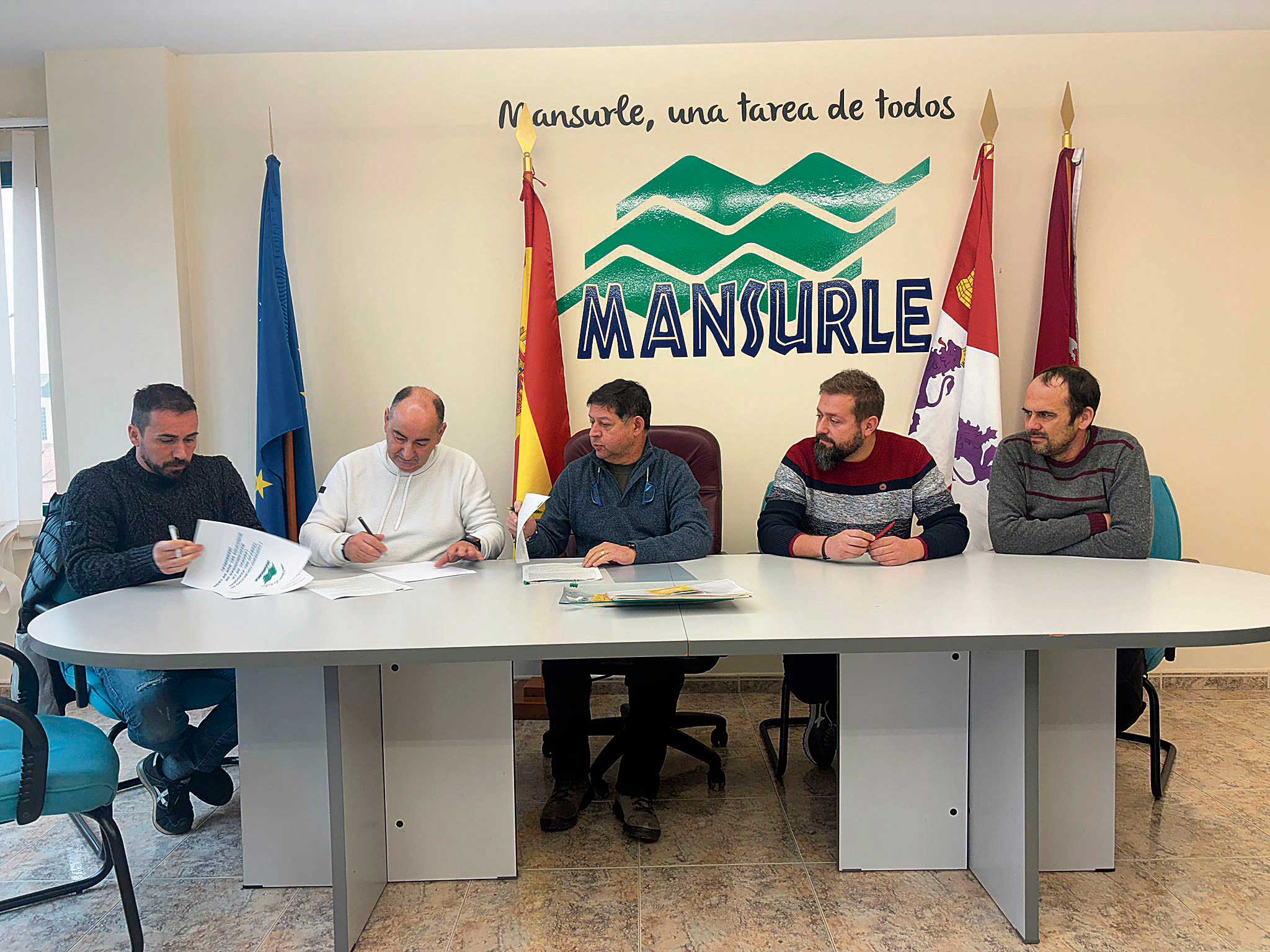 Fernando Abella, Antonio Nicolás, José Jiménez, René Rodríguez y Pablo González. L.N.C. Fernando Abella, Antonio Nicolás, José Jiménez, René Rodríguez y Pablo González. L.N.C.