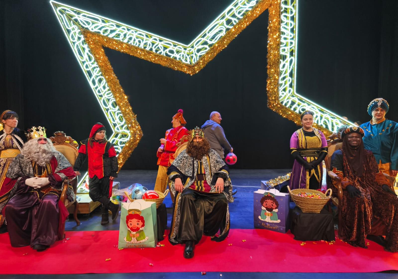 Llos Reyes Magos en Astorga durante la visita del año pasado. | L.N.C.