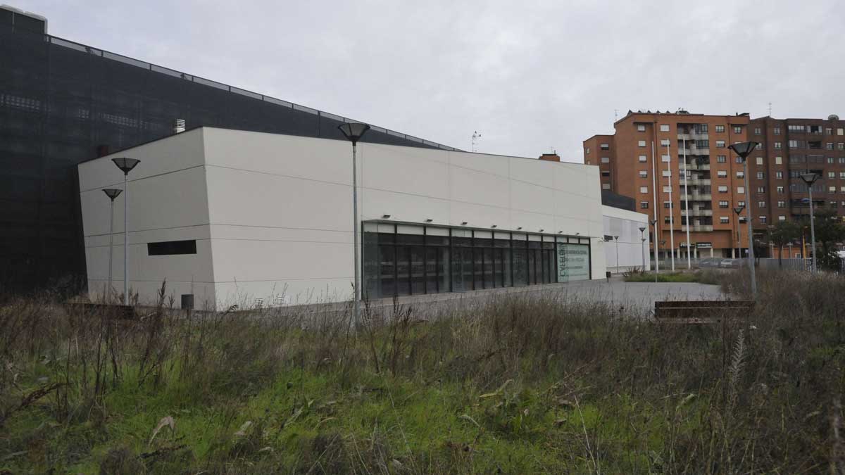 La Ciudad del Mayor permanece cerrada, a pesar de que la obra está terminada y el edificio cuenta con todo el equipamiento necesario. | DANIEL MARTÍN