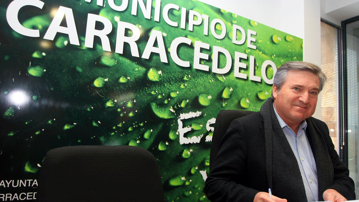 Raúl Valcarce, alcalde de Carracedelo. | C. SÁNCHEZ (ICAL)