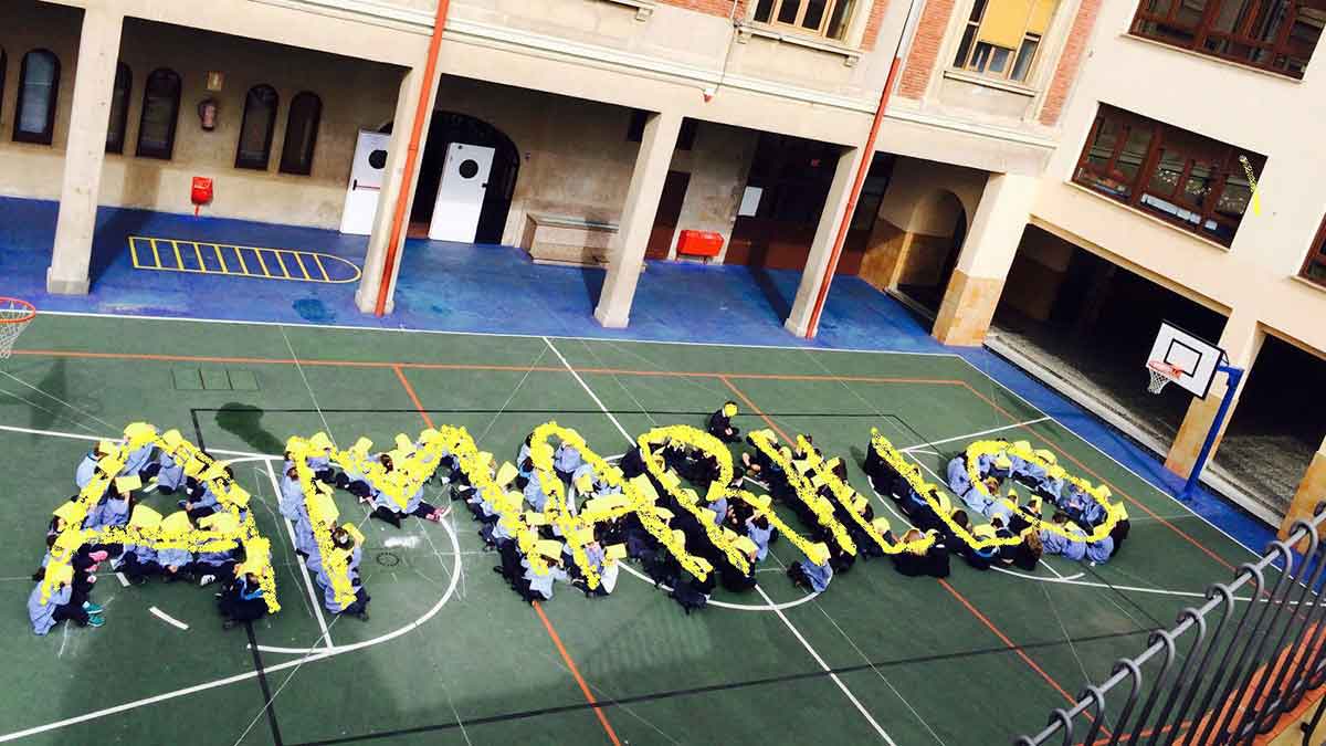 Una de las actividades realizadas por los alumnos con los colores como vía para trabajar diversas temáticas. | L.N.C.