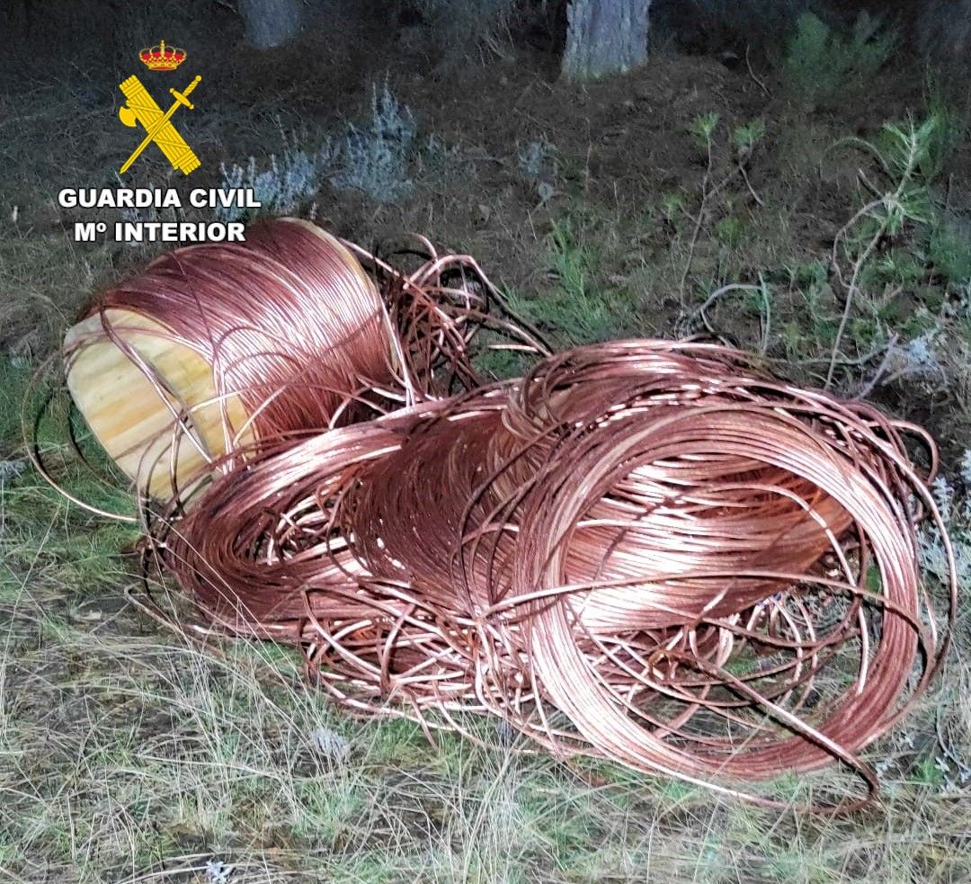 Rollo de cable recuperado. | L.N.C.